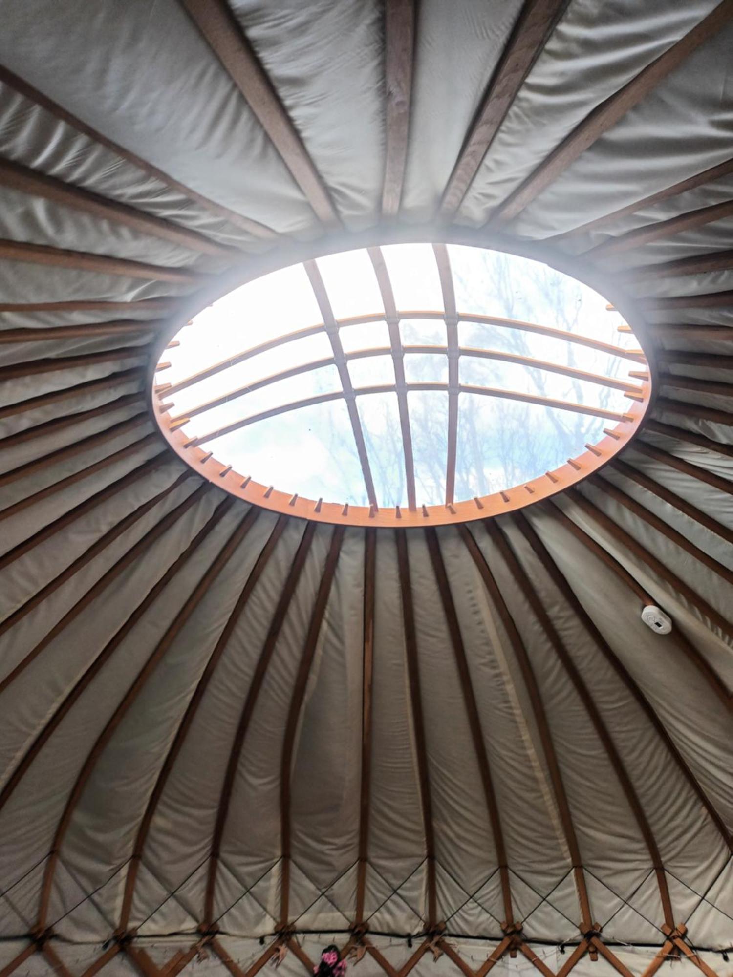 Gingerbread Cottage Yurts Dereham Exterior foto